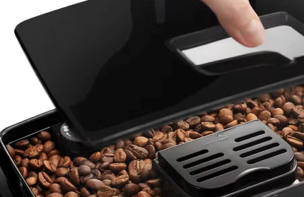 Aparat za kafu Delonghi Magnifica Start ecam22.115.b, crni, detalj rezervoar za kafu